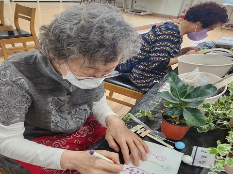 1인가구 시니어2