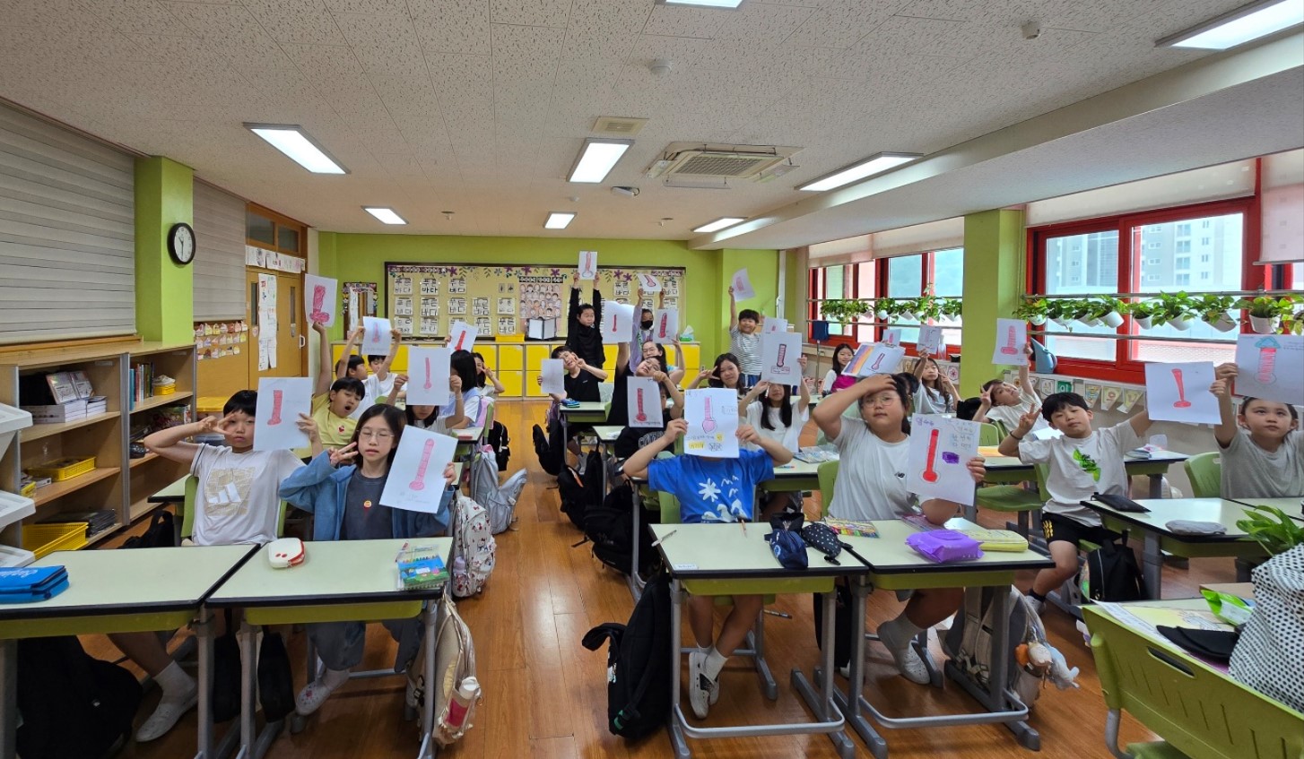 [평생학습원] 군포문화재단 「한번더제작소」, ‘찾아가는 자원순환교육’ 성료